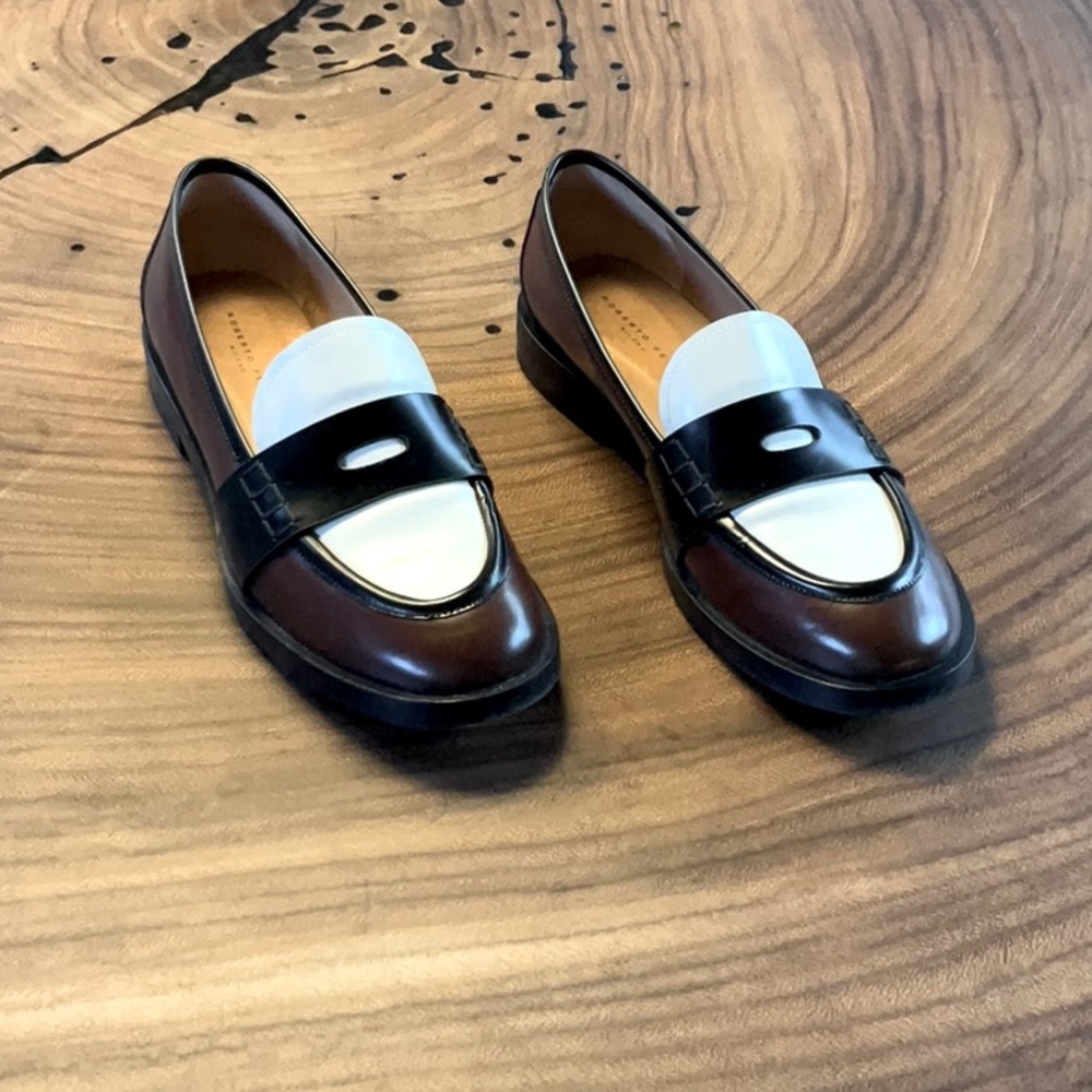 Brown and White Leather Flats with Modern Design